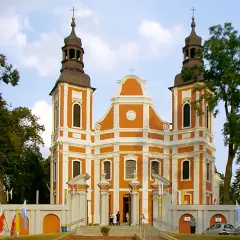Sanktuarium Lubasz - niezwykłe miejsce kultu Królowej Rodzin w Wielkopolsce