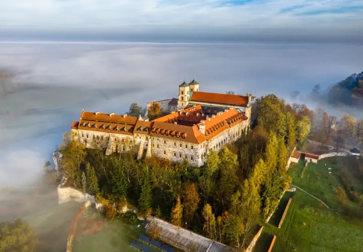 Rekolekcje benedyktynów w Tyńcu: duchowy wzrost w wyjątkowej atmosferze