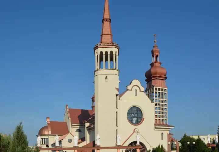 Sanktuarium Świebodzin: Historia, architektura i kult Miłosierdzia Bożego